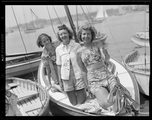 Young girls ready to sail