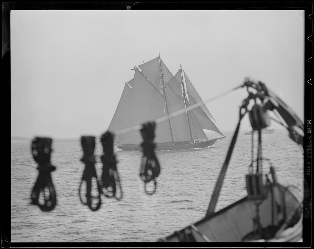 Gloucester fishing schooner races