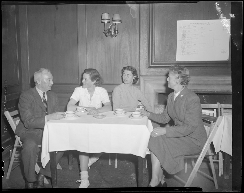 Women players at the Harvard club