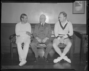 Tennis pioneer Thomas Pettitt with two young players
