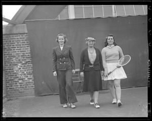 Three women, possibly at Longwood