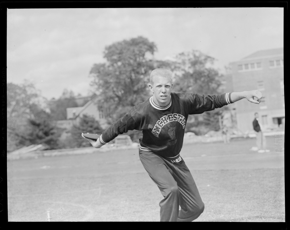 Winchester discus thrower