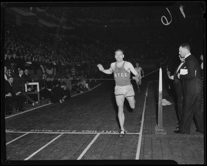 Glenn Cunningham, famous miler, wins race at Boston Garden