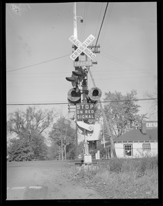 Signal at railroad crossing