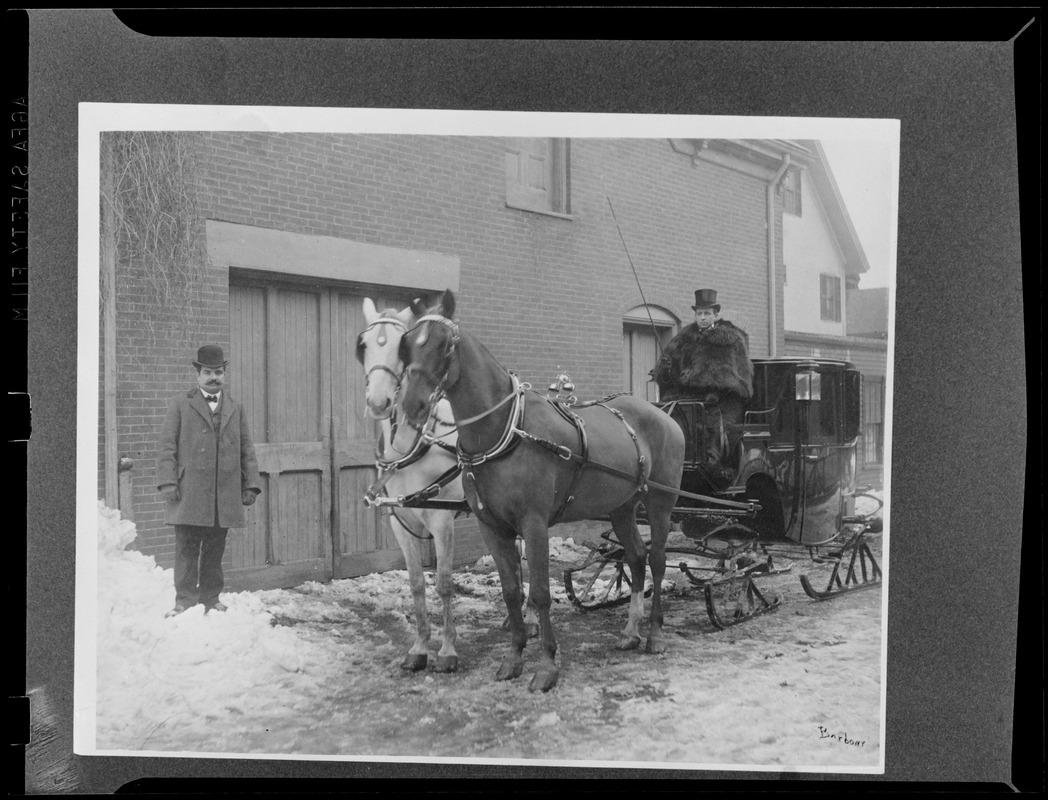 Old picture of a horse drawn sleigh, 19th Century