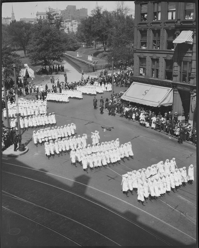 Red Cross parade, Park Square