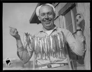 Disabled vets from Chelsea Naval Hospital enjoy day of smelt fishing in Milton