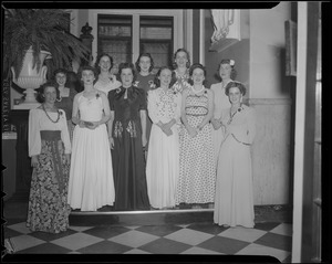 WWII: In their finery, Franklin Square House