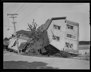 Tumbled houses, Hurricane of 38