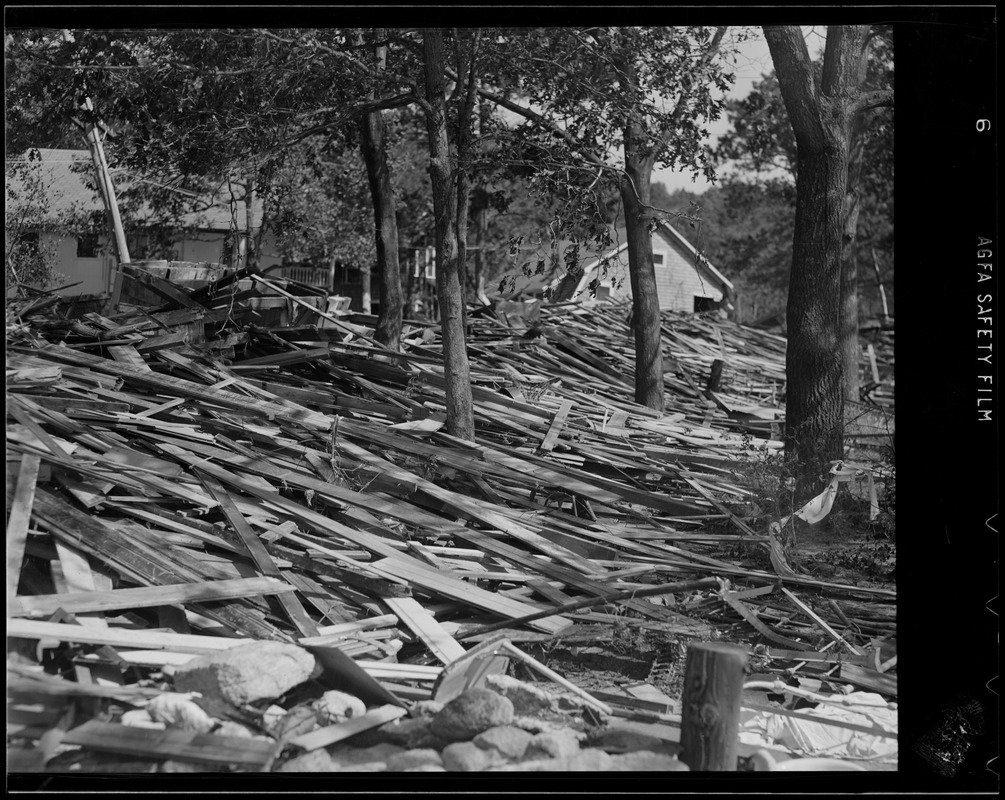 Ground covered with debris, Hurricane of 38