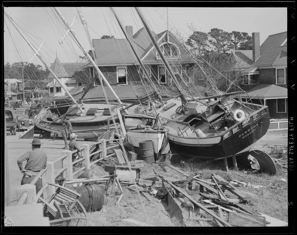 Sailboat "Pandora" ashore, Hurricane of 38