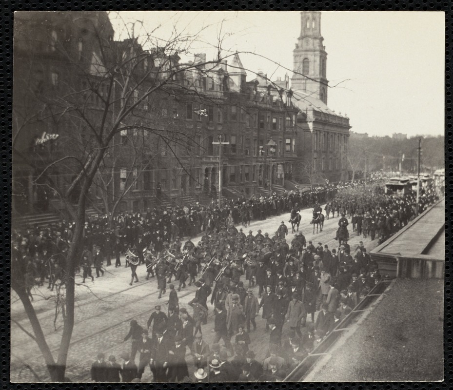 Eighth Regiment returning from the Spanish War, marching down Boylston ...