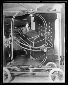 Amelia Earhart using Ruggles Orientator