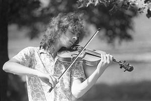 Summertime street violinist, Boston Common