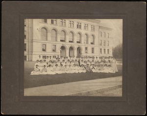 Lowell Normal School, 1907, grad. class