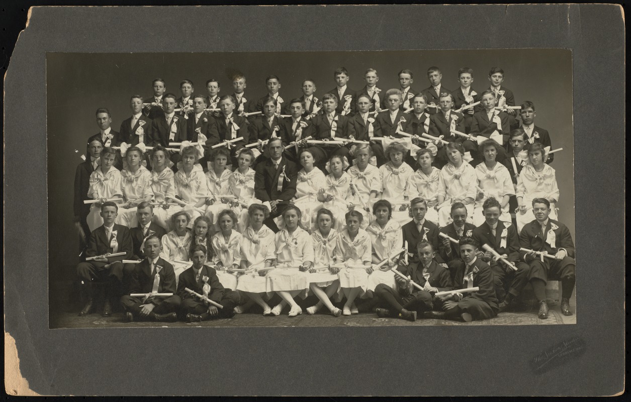 Hood School, Lawrence, Ma. Class of 1915