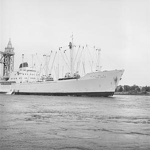 Ship Cap Verde of Hamburg, Cape Cod Canal