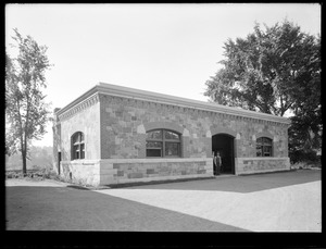 Distribution Department, Chestnut Hill Reservoir, garage (compare with No. 7396), Brighton, Mass., ca. 1917