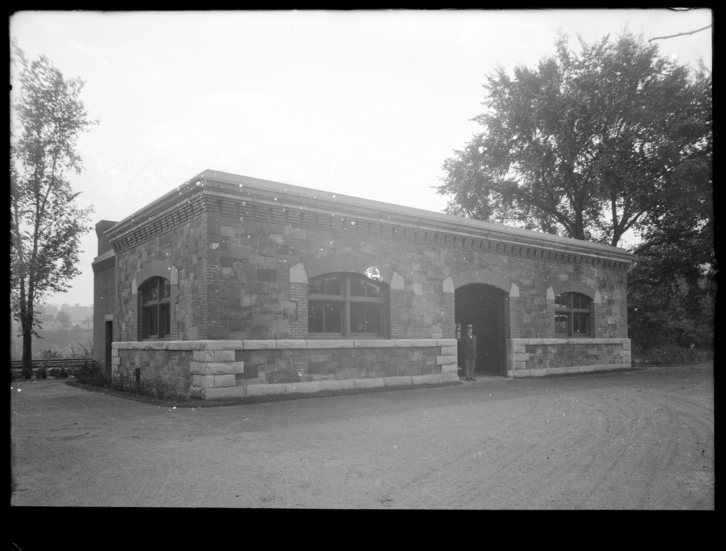 Distribution Department, Chestnut Hill Reservoir, garage with No. 7396), Brighton, Mass