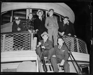 Cape Cod Colonial newspaper boys sail for New York City, Wilton Kelley, Nelson Malchman, Bruce Allen, John Wade, John McGinn, Malcolm Barnes, Dick Silvia, Edward Lombard