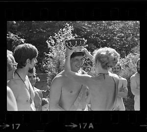 Nudist beauty contest winner, Assonet