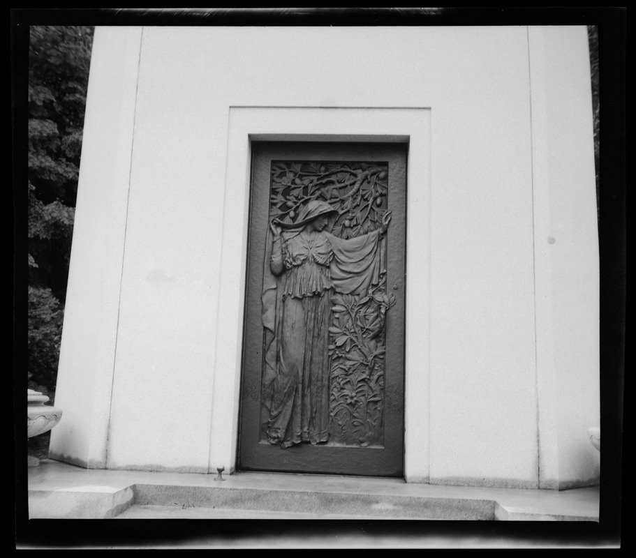 Courtenay mausoleum, Forest Hills Cemetery, Boston