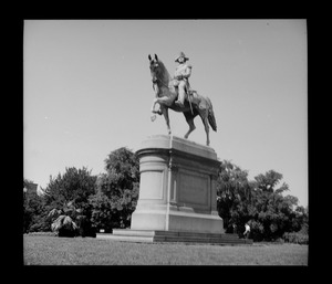 Statue of Washington in Public Garden