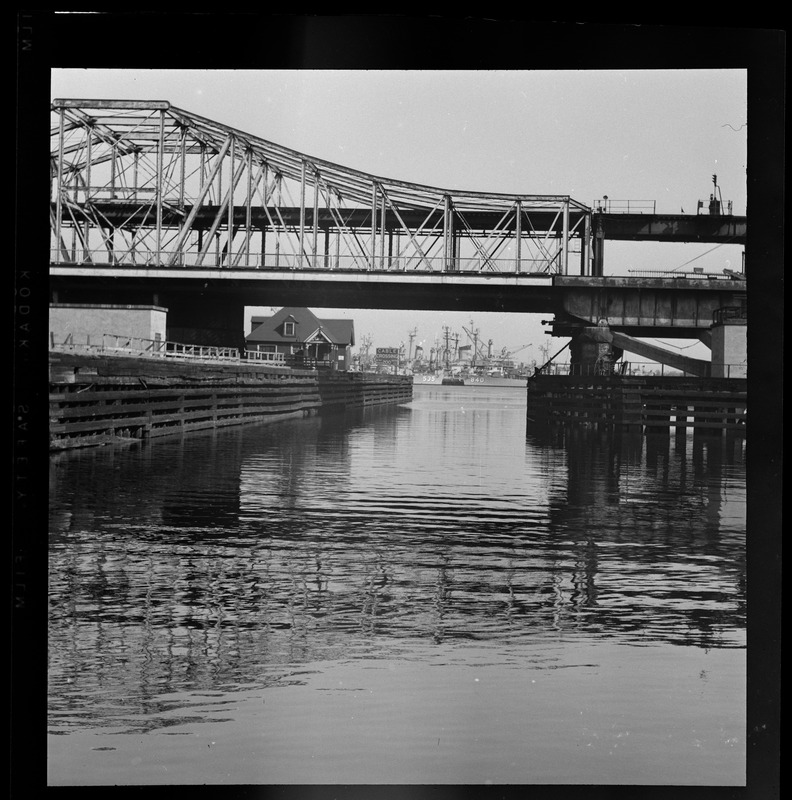 Charlestown Bridge, Boston - Digital Commonwealth