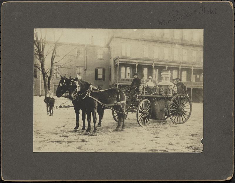 Steam pumper and team