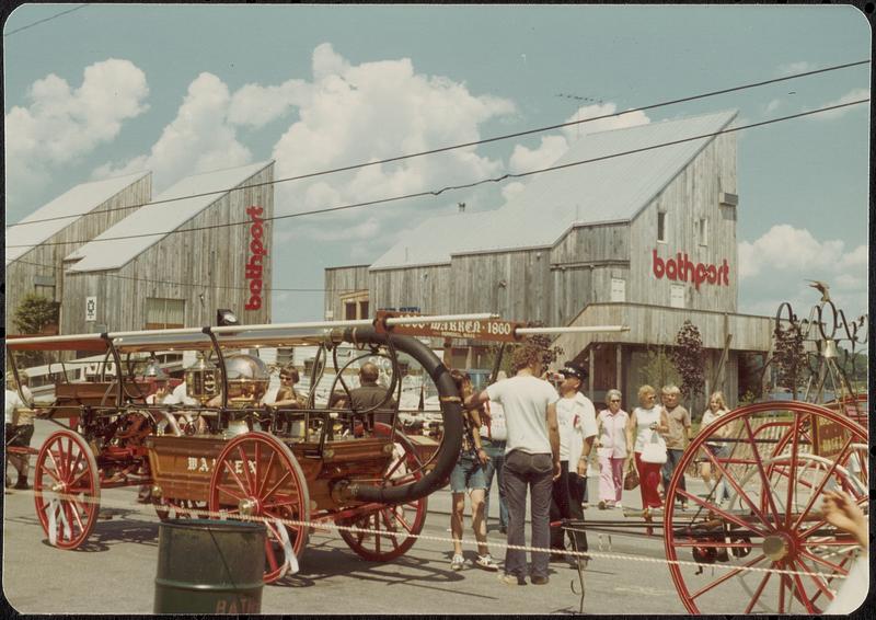 Warren hand tub on parade