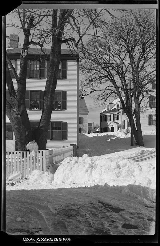 Marblehead, house exterior, snow