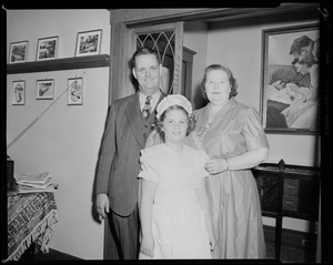 Paul J. Murphy, wife and daughter Mary