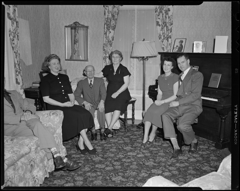Mr. & Mrs. Robert Noseworthy and family - Digital Commonwealth