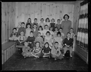 Fred Leonard Warren, Jr. Mayflower Wanderland. School room.