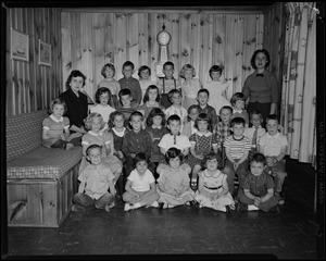 Children's class. Mrs. Pauline McKay, Mrs. Verna Warren