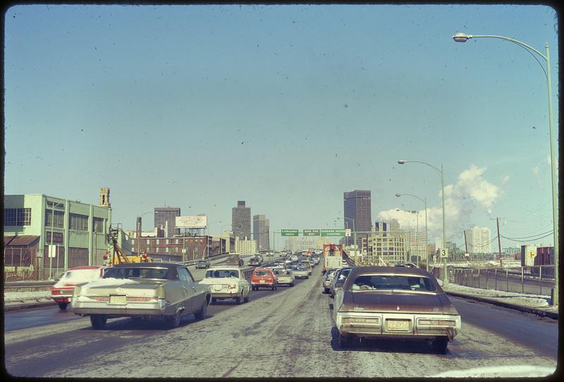 Southeast expressway traffic going toward Boston in autos instead of using Rapid Transit about 1/3 mile from So. Station exit