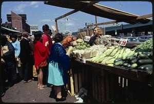 Outdoor Market at Haymarket Square