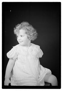 Collier Mrs. & 2 children