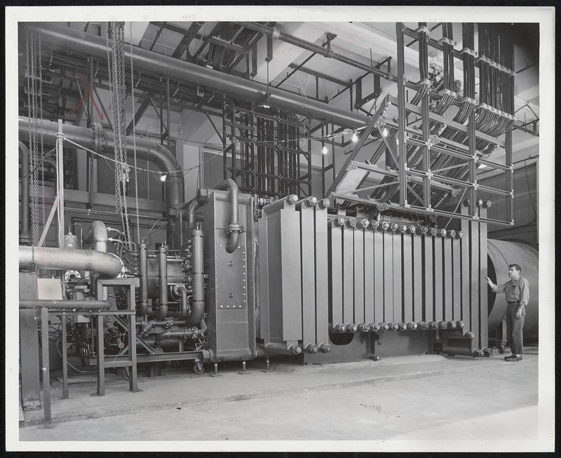 Experimental MHD power generator built by engineers at the Avco Everett.