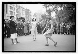 Two young women competing, Boston Common