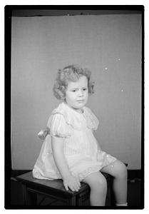 Collier Mrs. & 2 children