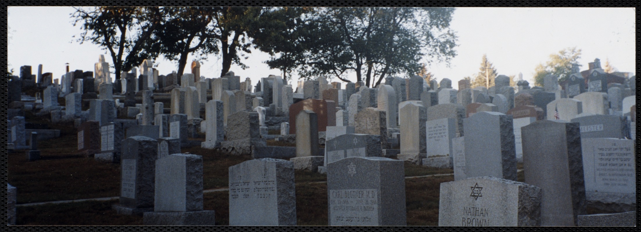 Jewish cemeteries, Beacon St., Lawrence, 1998 September