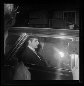 Albert DeSalvo in back seat of vehicle