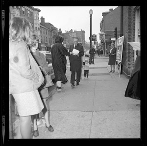 Mayor White meeting with others near the Charles Street Meeting House polling station