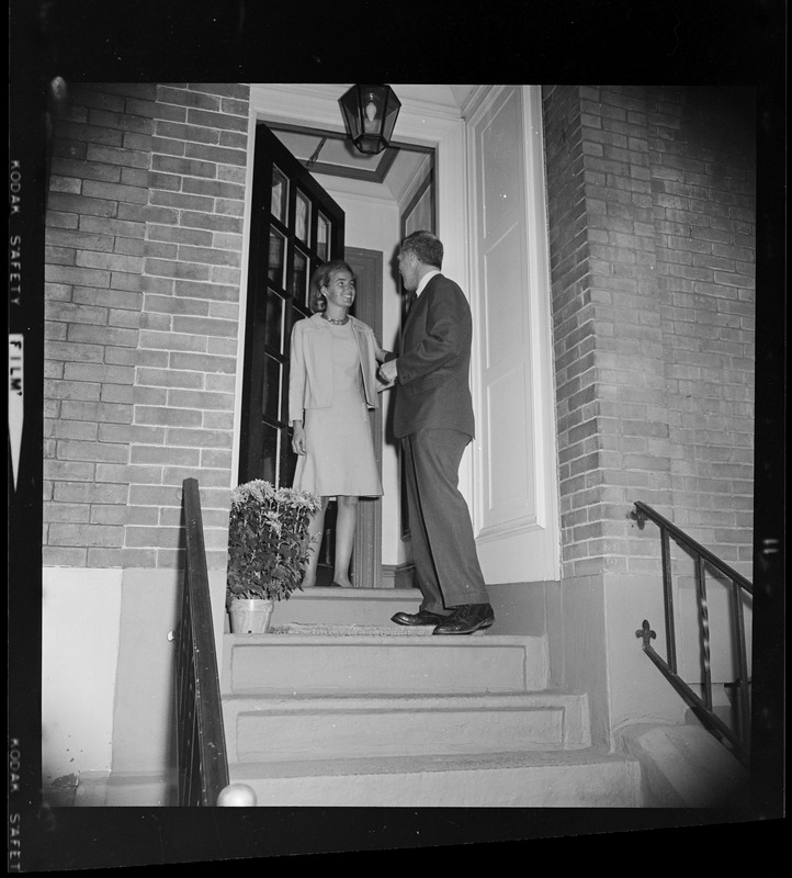 Kevin and Kathryn White on the front steps of their home - Digital ...