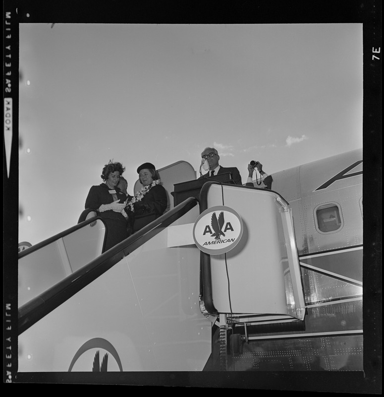 Presidential nominee Sen. Barry Goldwater arriving in Boston for a rally at Fenway Park