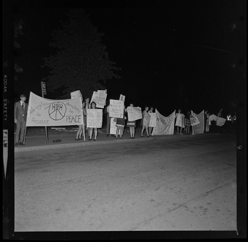 protesters-along-the-road-with-signs-digital-commonwealth