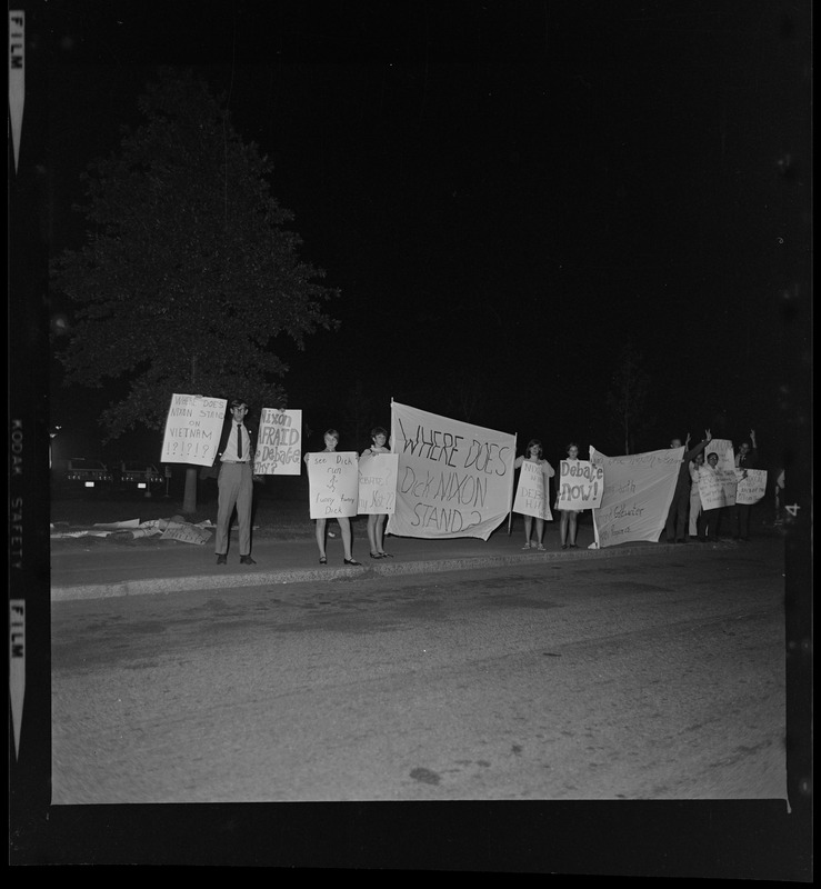 protesters-along-the-road-with-signs-digital-commonwealth