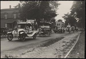 Parade, 1924