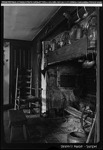 Daniels House, Salem: interior, fireplace